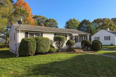 28 Liverpool St, Warwick, RI 02886 - photo 3