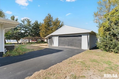 633 3rd Ave W, Milan, IL 61264 - photo 5