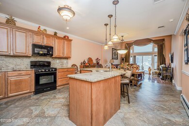 70 Topside Ln, Staten Island, NY 10309 - photo 5