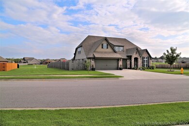 Large corner lot with easement next to the house m