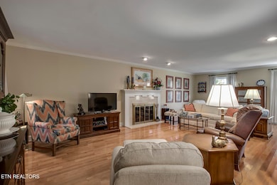 05_WoodlandTraceDrive_212_Living03