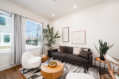 8912 Knoll Branch Dr, Houston, TX 77080 - photo 7