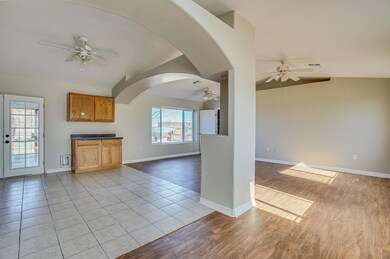 4478 E Mustang Dr, Eloy, AZ 85131 - photo 7