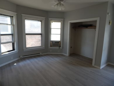 113 N Center St, Joliet, IL 60435 - photo 6