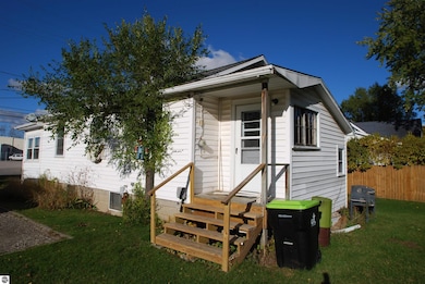 240 State St, West Branch, MI 48661 - photo 4