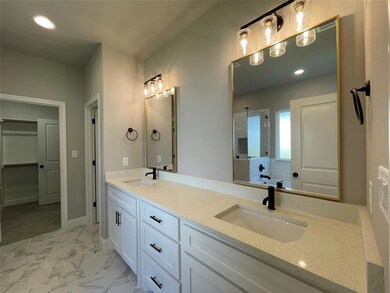 805 Woodhaven Ct, Granbury, TX 76048 - photo 6