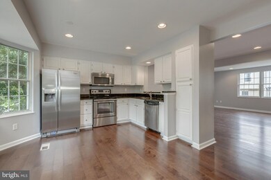 13316 Burkitts Rd, Fairfax, VA 22033 - photo 7