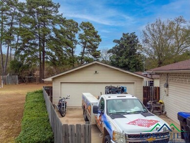 217 Doyle St, Longview, TX 75601 - photo 2