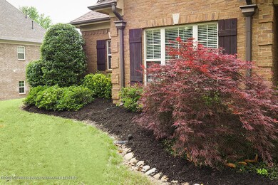 KEPT FLOWER BEDS