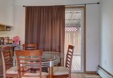 Comfy Dining Room