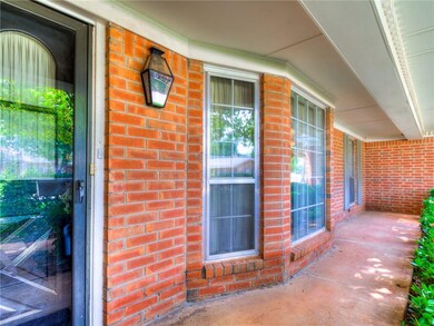 12017 Camelot Dr, Oklahoma City, OK 73120 - photo 2