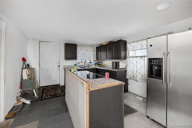 677 Chandler St, Muskegon, MI 49442 - photo 7