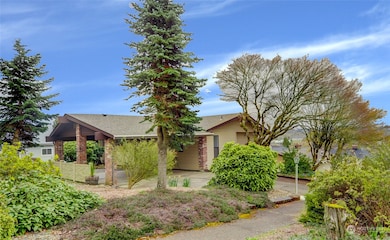 829 SE Adams Ave, Chehalis, WA 98532 - photo 2