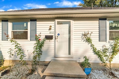 05-3913 S Deerfield Ave-WindowStill