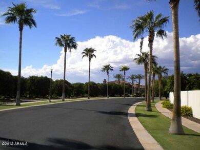 Villa Tuscano Palm Lined Streets