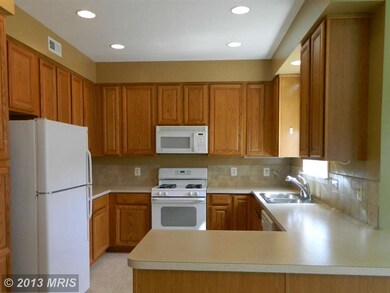 5695 Northton Ct, Woodbridge, VA 22193 - photo 7