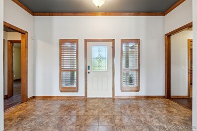 917 Country Club Dr, Cushing, OK 74023 - photo 7