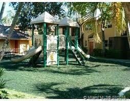 4459 Treehouse Ln unit 14 E, Tamarac, FL 33319 - photo 2