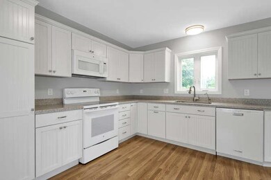 64 Old Alfred Rd Hollis ME-small-019-012