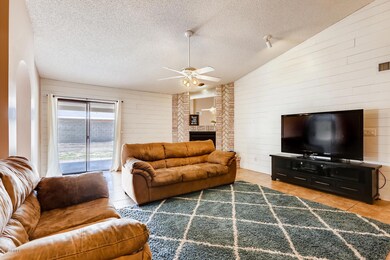 1115 S 55th Cir Mesa AZ 85206-large-006-