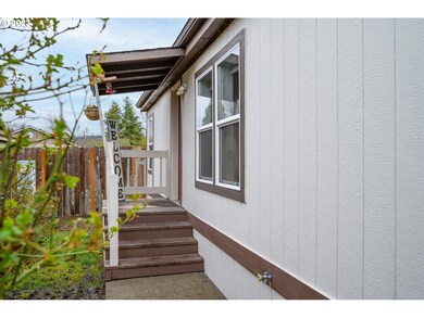 300 S Everest St unit 4, Newberg, OR 97132 - photo 5