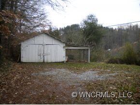 Garage with dog pen