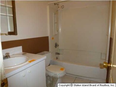 5 Ludwig Ln unit A, Staten Island, NY 10303 - photo 7