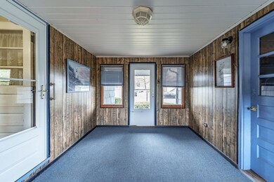 42 Adams St, Ludlow, MA 01056 - photo 4