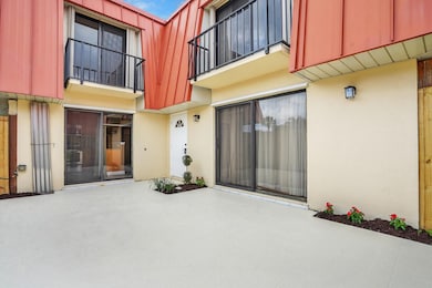 3313 Meridian Way N unit C, Palm Beach Gardens, FL 33410 - photo 3