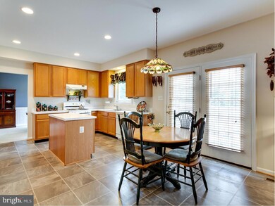 5776 Dunes Ct, Sykesville, MD 21784 - photo 6