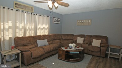 610 Turf Ln, Conshohocken, PA 19428 - photo 2