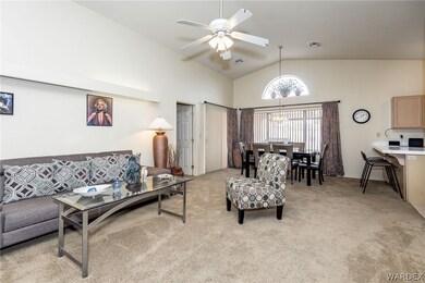 SPACIOUS LIVING ROOM