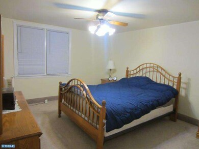 1144 Brookwood Ln, Glenolden, PA 19036 - photo 5