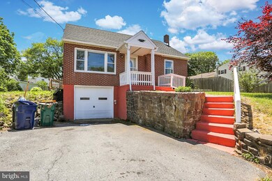 526 Calco Ave, Reading, PA 19608 - photo 2