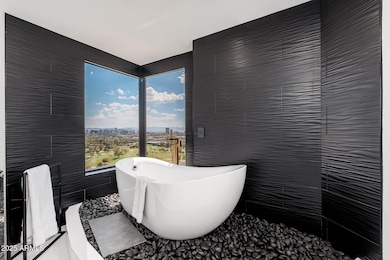 1040 E Osborn Rd UNIT 1703 - 32