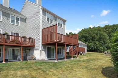 304 Brookhaven Ln unit 304, Woonsocket, RI 02895 - photo 5