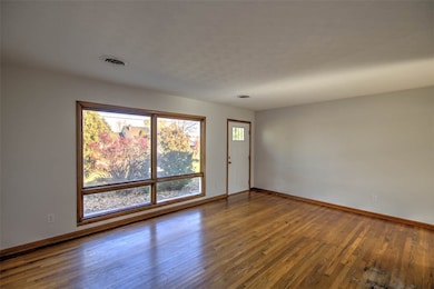 191 W Grove Rd, Decatur, IL 62521 - photo 4