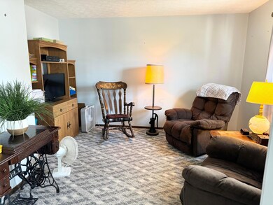 1116 E Chestnut St, Lancaster, OH 43130 - photo 5