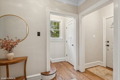 592 S Washington St, Elmhurst, IL 60126 - photo 5