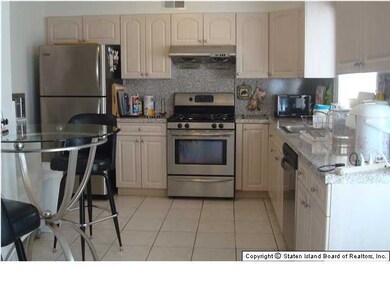 48 Parkinson Ave, Staten Island, NY 10305 - photo 7