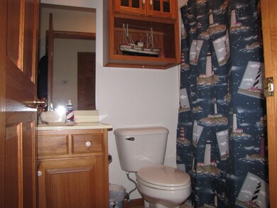 410 E Scott St, Tuscola, IL 61953 - photo 3