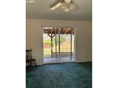 3055 SW River View Dr, Pendleton, OR 97801 - photo 5