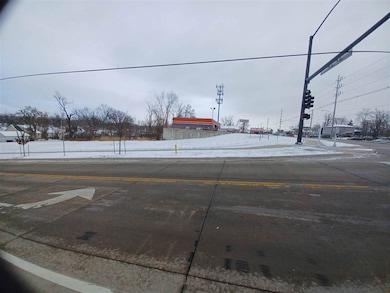 2700 Mount Vernon Rd SE, Cedar Rapids, IA 52403 - photo 3