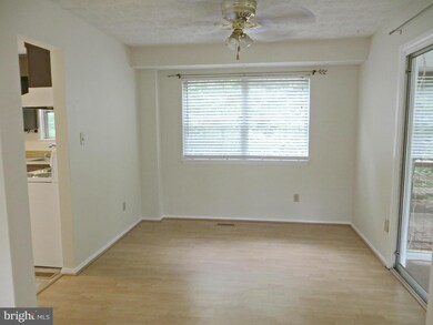 9200 Waltham Woods Rd, Parkville, MD 21234 - photo 4