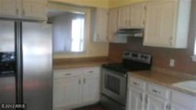 7112 Old Sandy Spring Rd, Laurel, MD 20707 - photo 3