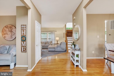 1121 Pine Ct, York, PA 17408 - photo 3