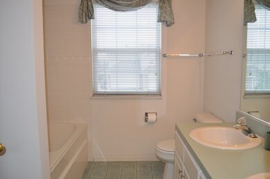 2062 Peach Tree Ln unit 2062, Algonquin, IL 60102 - photo 2