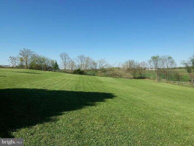 586 Prides Crossing, Shenandoah Junction, WV 25442 - photo 3