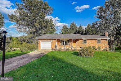 308 Anna Ln, Sykesville, MD 21784 - photo 2