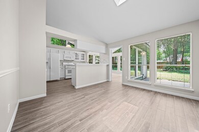 39 N Rain Forest Ct, Spring, TX 77380 - photo 6